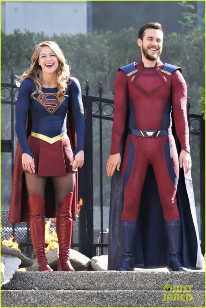 Melissa Benoist & Chris Wood: Supergirl