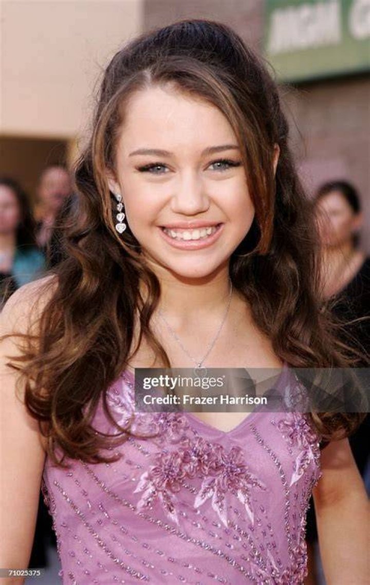 Miley Cyrus 41ST ANNUAL ACADEMY OF COUNTRY MUSIC AWARDS, LAS VEGAS, NEVADA, AMERICA - 23 MAY 2006