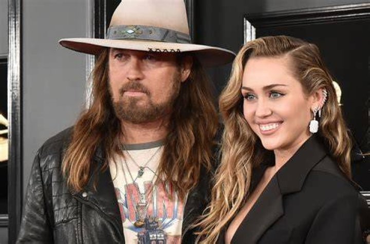 miley-cyrus-billy-ray-cyrus-getty-ffn
