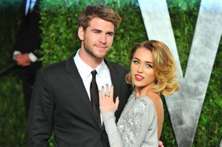miley-cyrus-liam-hemsworth-nina-dobrev-ian-somerhalder-gallery-ftr