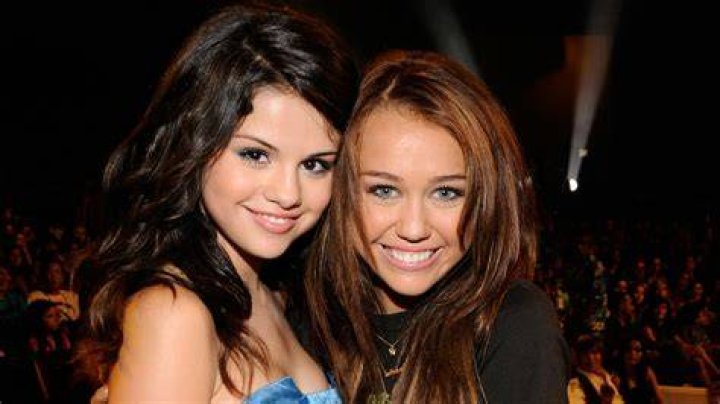 miley cyrus selena gomez