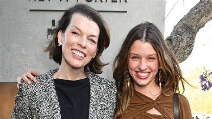 Milla Jovovich, Daughter