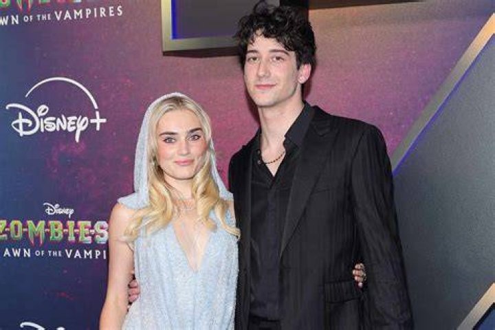 Milo Manheim & Meg Donnelly