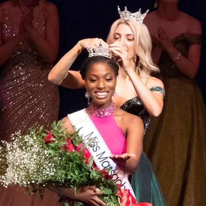 Miss Massachusetts Elizabeth Pierre