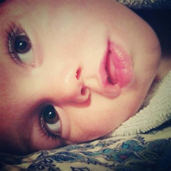 Molli-Maes-twitter-Gallery-3