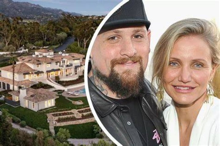 Montecito, CA - *EXCLUSIVE* - Cameron Diaz and Benji Madden go for ice cream treat in Los Angeles, CA. Pictured: Cameron Diaz and Benji Madden BACKGRID USA 31 JULY 2023 BYLINE MUST READ: BACKGRID USA: +1 310 798 9111 / UK: +44 208 344 2007 / *UK Clients - Pictures Containing Children Please Pixelate Face Prior To Publication*