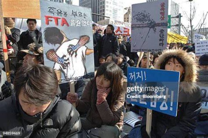 Movie industry workers protest