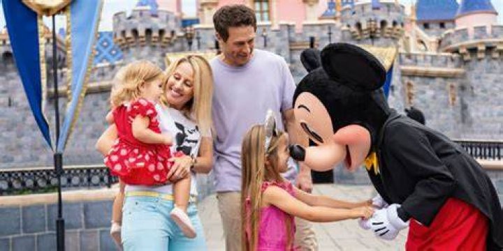 Natalie & Kids Visit Disneyland
