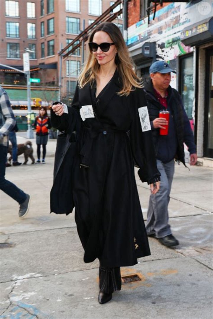 New York, NY - Angelina Jolie and her daughter Zahara are pictured exiting the Greenwich Hotel in New York City. Pictured: Angelina Jolie, Zahara Marley Jolie-Pitt BACKGRID USA 18 MAY 2023 BYLINE MUST READ: Fernando Ramales / BACKGRID USA: +1 310 798 9111 / UK: +44 208 344 2007 / *UK Clients - Pictures Containing Children Please Pixelate Face Prior To Publication*