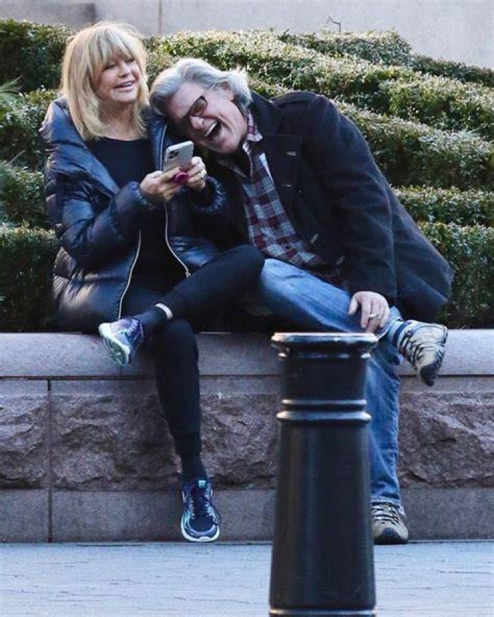 New York, NY - *EXCLUSIVE* - Kurt Russell and Goldie Hawn look all loved up as they celebrate their 40th year anniversary together on Valentine&rsquo;s Day in Manhattan&rsquo;s Upper West Side. The couple was all smiles after spending 3 hours at the Museum of Natural History and showed a PDA-filled moment while they waited for their car to arrive. Pictured: Kurt Russell and Goldie Hawn BACKGRID USA 14 FEBRUARY 2023 BYLINE MUST READ: BrosNYC / BACKGRID USA: +1 310 798 9111 / UK: +44 208 344 2007 / *UK Clients - Pictures Containing Children Please Pixelate Face Prior To Publication*