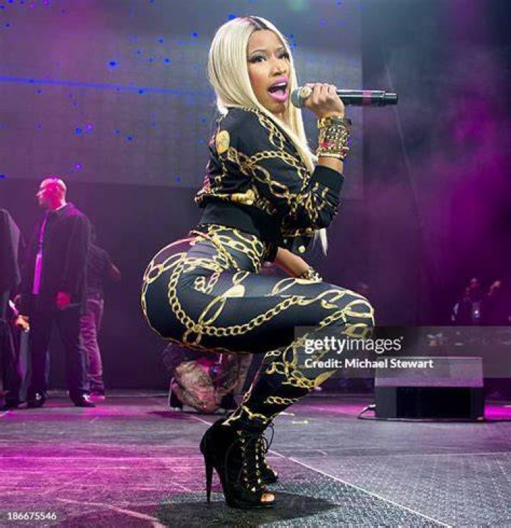 New York, NY - Rapper Nicki Minaj stuns in Barbie pink hair stepping out at the VMA after party at Moxy Hotel in New York. Pictured: Nicki Minaj BACKGRID USA 29 AUGUST 2022 BYLINE MUST READ: BlayzenPhotos / BACKGRID USA: +1 310 798 9111 / UK: +44 208 344 2007 / *UK Clients - Pictures Containing Children Please Pixelate Face Prior To Publication*