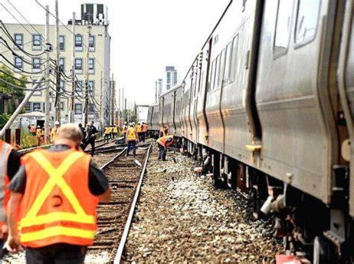 New York Train Derails