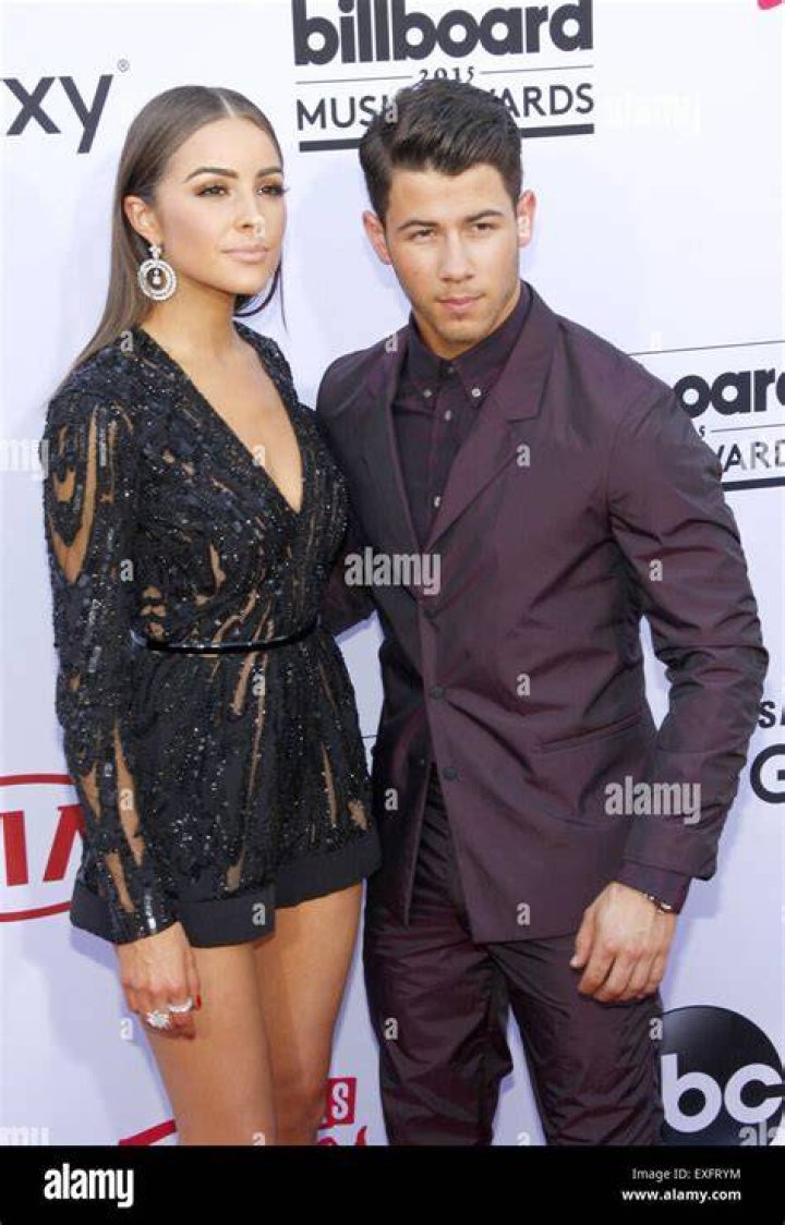 nick-jonas-billboard-awards-2015