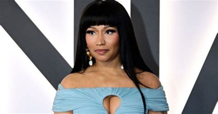 Nicki Minaj In A Strapless Dress