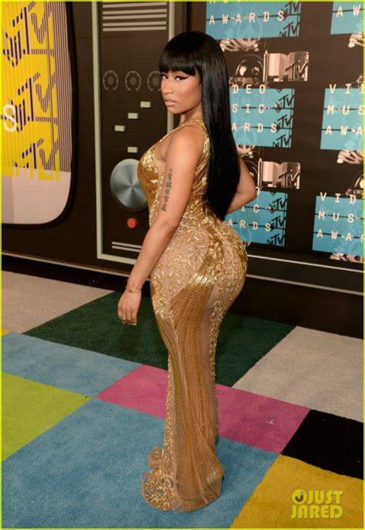 nicki-minaj-mtv-vmas-2015-video-music-awards-2