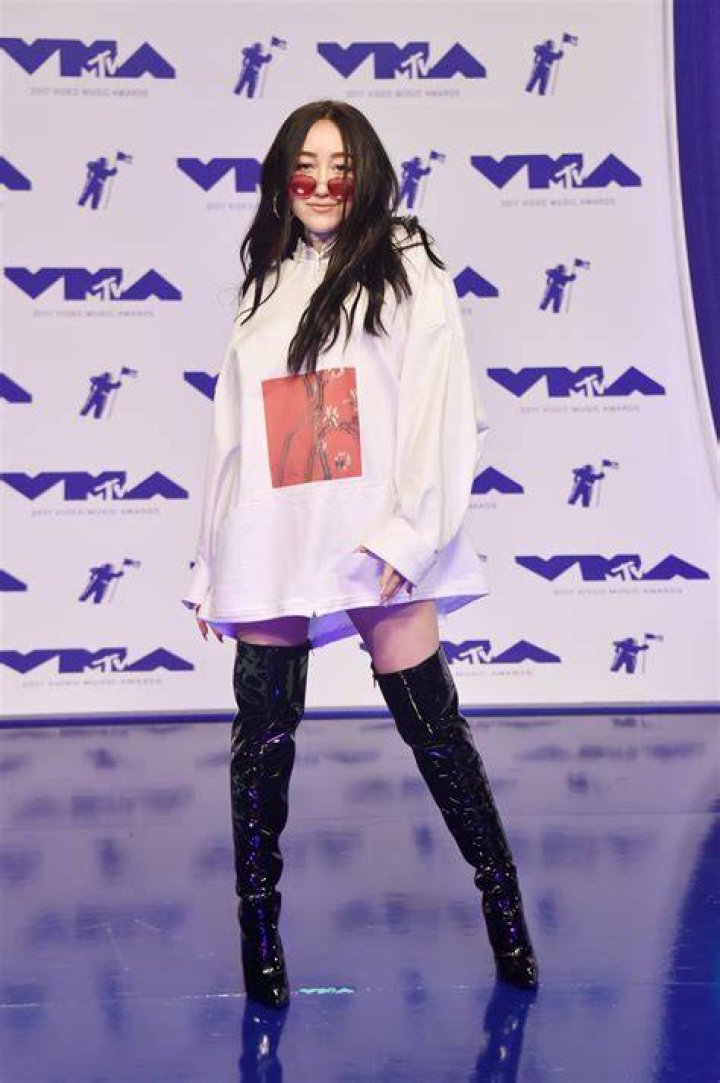 Noah Cyrus At 2017 VMAs