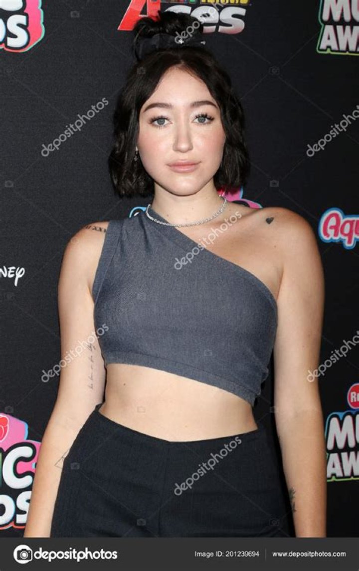 Noah Cyrus At 2018 Radio Disney Music Awards