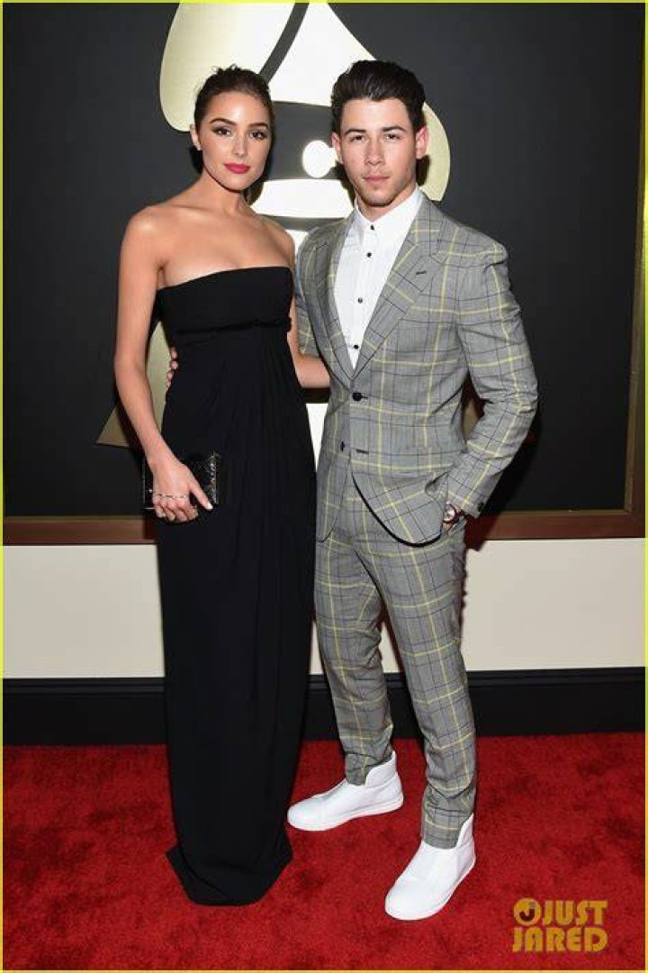 olivia-culpo-grammys-2015-grammy-awards