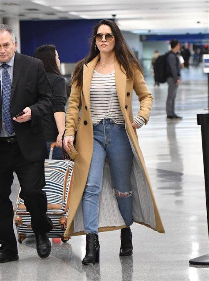 Olivia Munn At The Airport