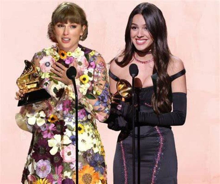 Olivia Rodrigo & Taylor Swift