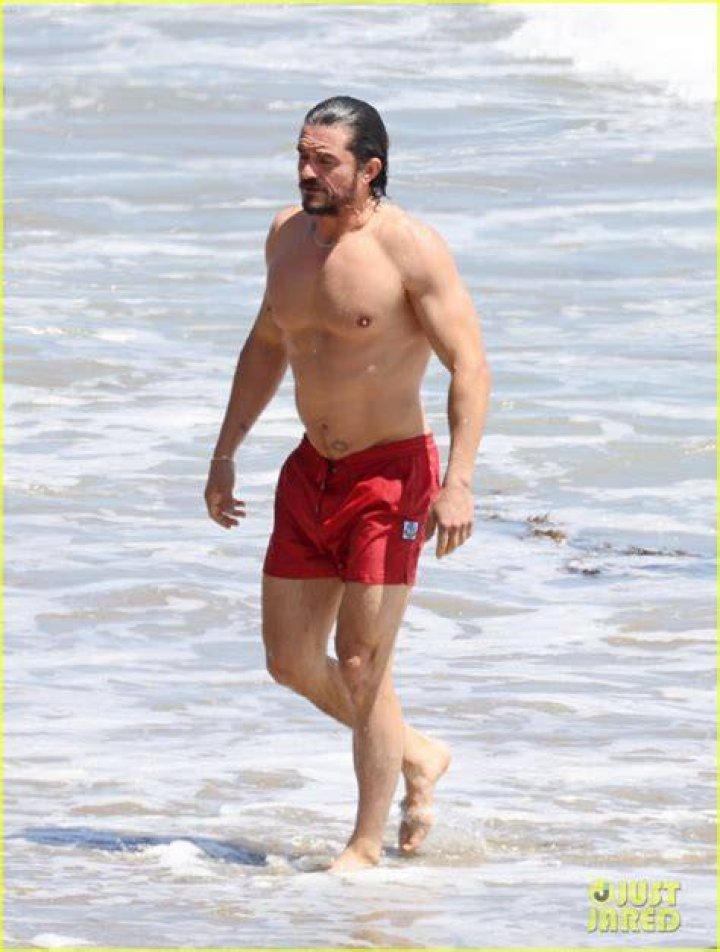 Orlando Bloom Beach Photos