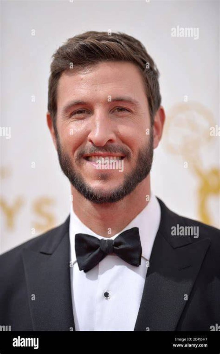 pablo-schreiber-2015-emmy-awards-mens-fashion
