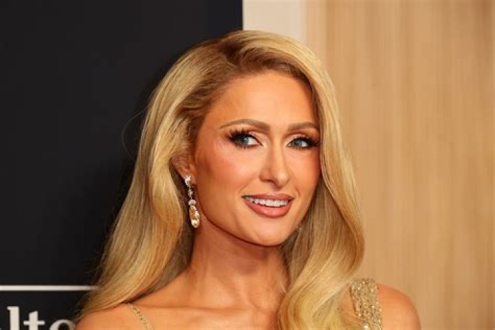 Paris Hilton Paris Hilton seen in a sparkly fluorescent dress, late night shopping in Soho, NYC - 24 Jan 2022