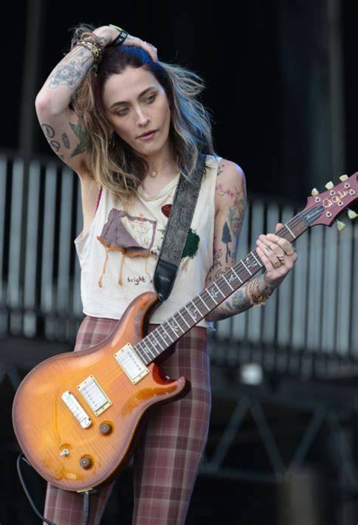 Paris Jackson performs on the Jam Cellars Stage on Day Two of Bottlerock in Napa, Ca Pictured: Paris Jackson Ref: SPL7723947 270523 NON-EXCLUSIVE Picture by: London Entertainment / SplashNews.com Splash News and Pictures USA: 310-525-5808 UK: 020 8126 1009 World Rights