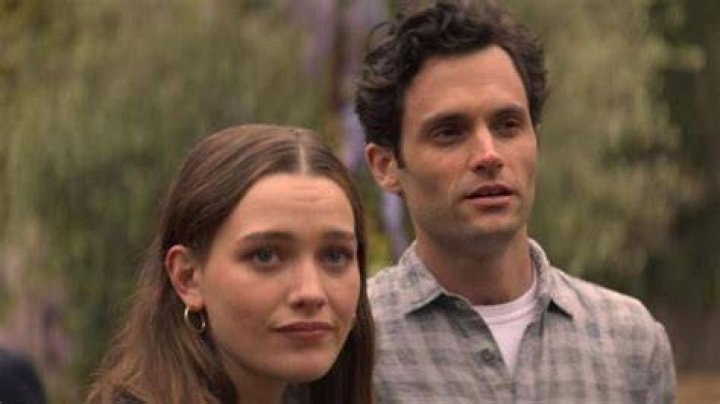 Penn Badgley Victoria Pedretti