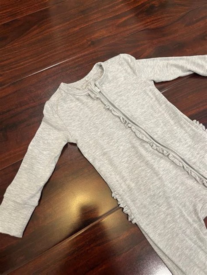 Posh Peanut Athletic Gray Heather Men&rsquo;s Short Sleeve Loungewear, $65, poshpeanut.com