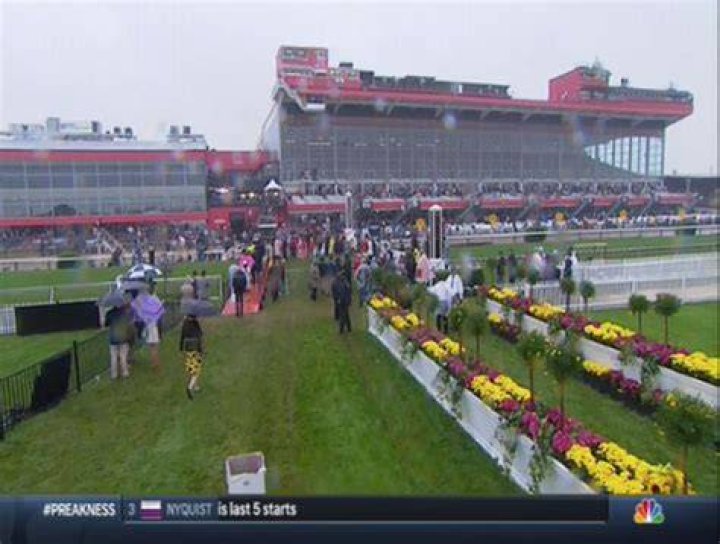 preakness-cloudy-weather-2016