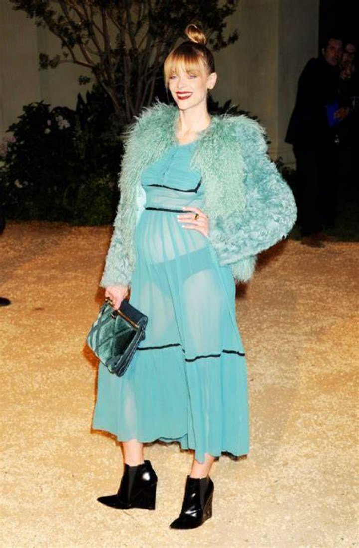 Pregnant Celebs In Sheer Outfits: Photos