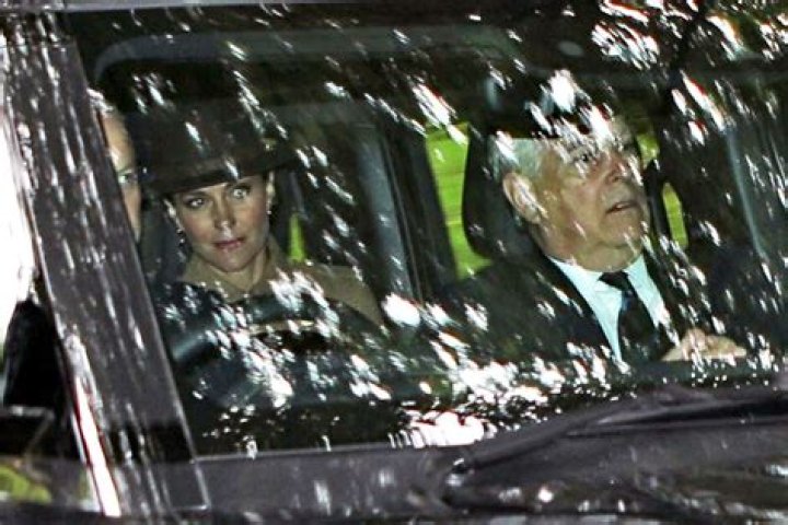 prince-william-going-into-car-w-baby-gty-ftr