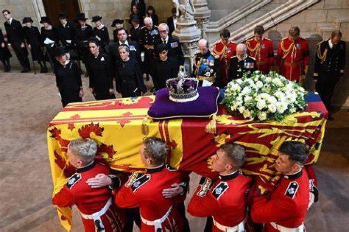 Queen Elizabeth&rsquo;s Coffin