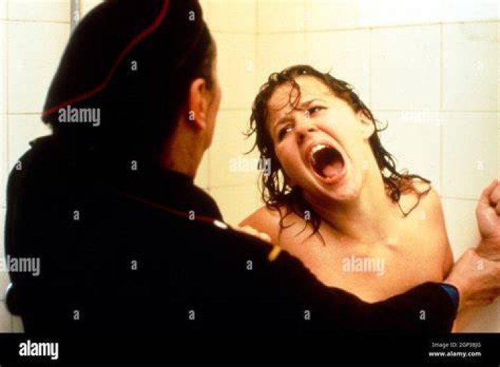 RED HEAT: Charleur Rouge, Linda Blair, 1985.