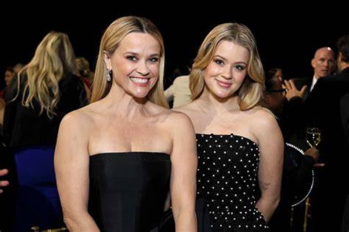 Reese Witherspoon & Ava