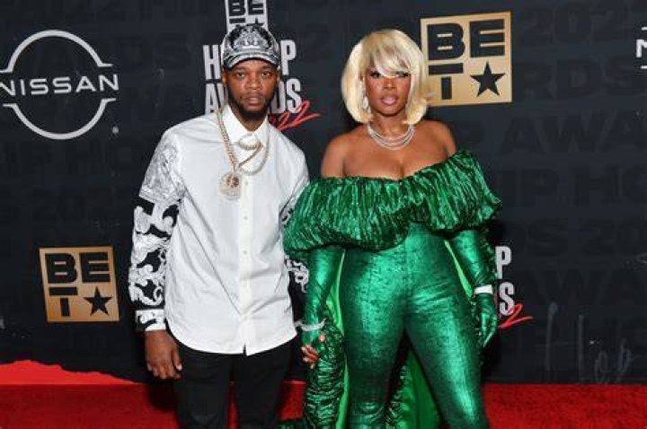 Remy Ma and Papoose