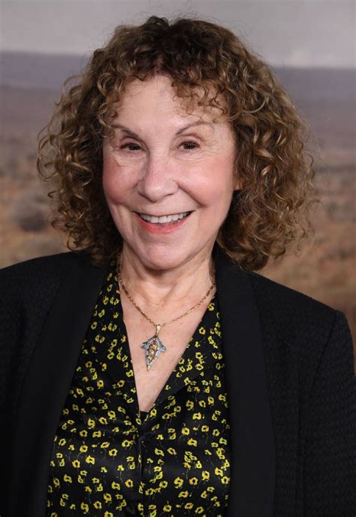 Rhea Perlman