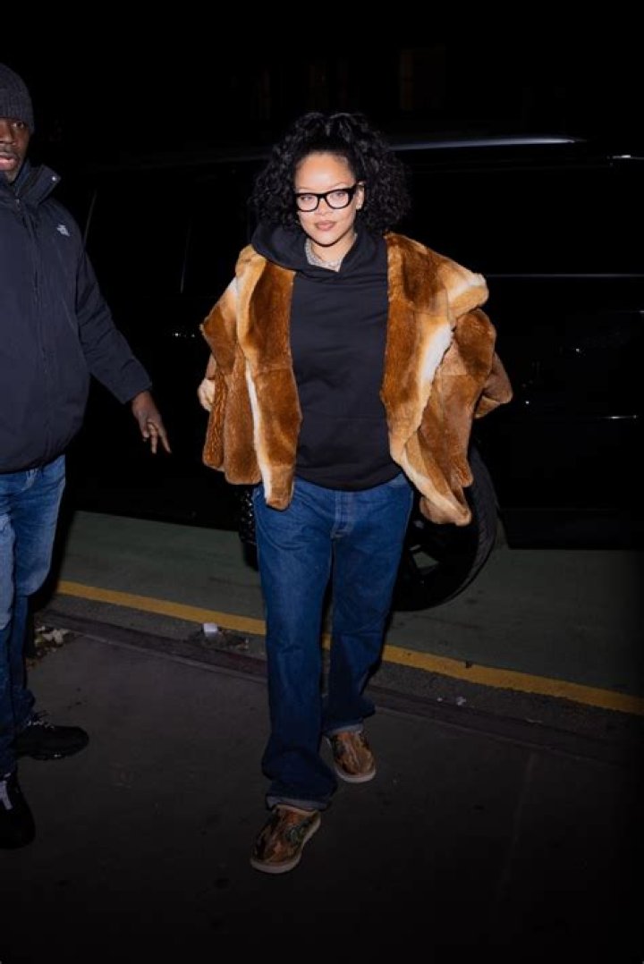 Rihanna Heading To Dinner In NYC