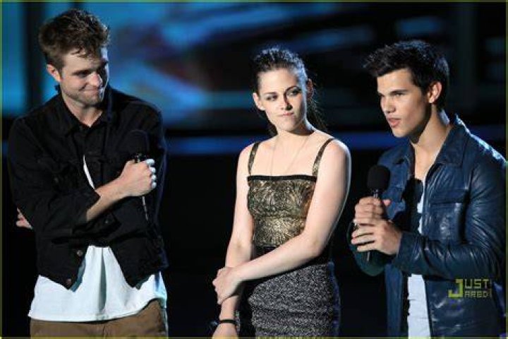 Robert Pattinson Kristen Stewart MTV Movie Awards