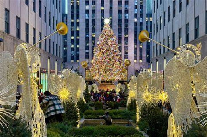rockefeller-christmas-tree-lighting-live-stream-ftr