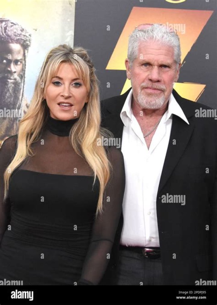 Ron Perlman, Allison Dunbar