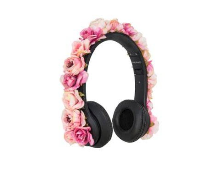 Ros&eacute; Rockers Headphones, $98, Amazon