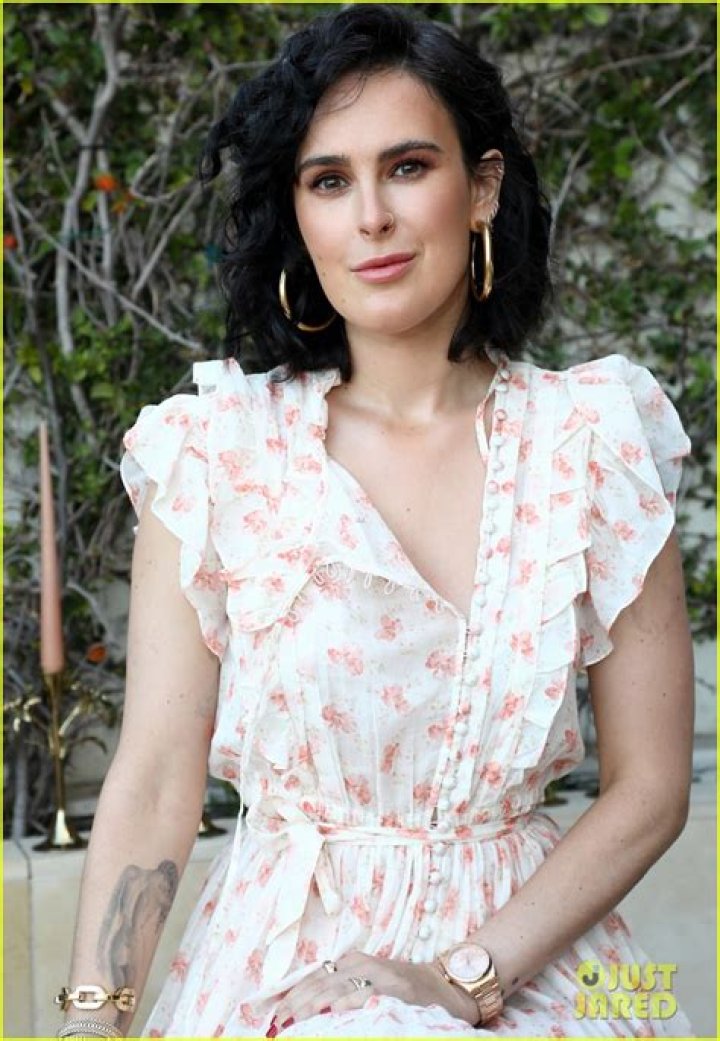 Rumer Willis Cindy Eckert and Veuve Clicquot Right to Desire Luncheon , Los Angeles, USA - 01 May 2019 Cindy Eckert, founder of Pink Ceiling, and Veuve Cliquot host a luncheon for Right to Desire at San Vicente Bungalows.