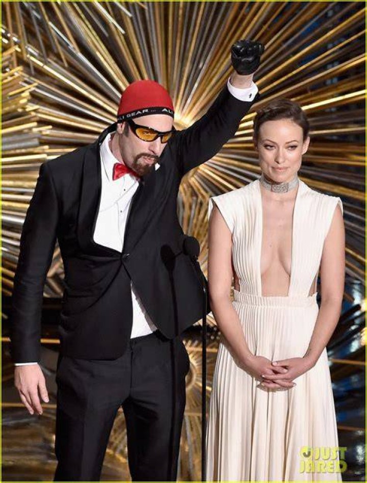 Sacha-Baron-Cohen-oscars-2016-academy-awards