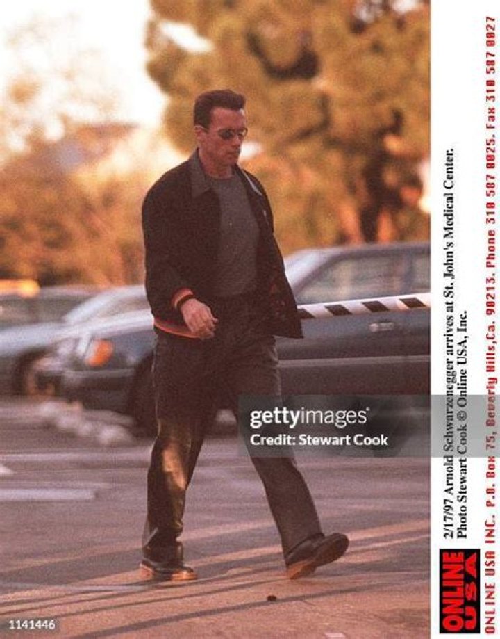 Santa Monica, CA - *EXCLUSIVE* - Arnold Schwarzenegger goes out to lunch with his son Christopher at R+D Kitchen in Santa Monica. Pictured: Christopher Schwarzenegger, Arnold Schwarzenegger BACKGRID USA 11 NOVEMBER 2021 USA: +1 310 798 9111 / UK: +44 208 344 2007 / *UK Clients - Pictures Containing Children Please Pixelate Face Prior To Publication*