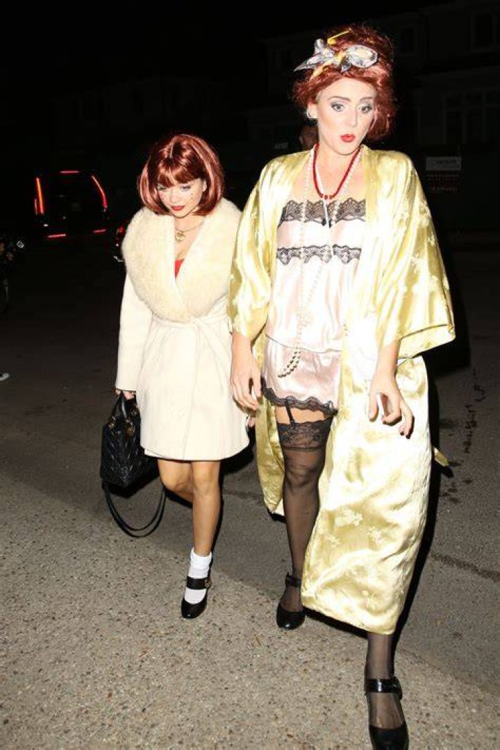 sarah-hyland-kate-hudsons-halloween-party-oct-30-pcn