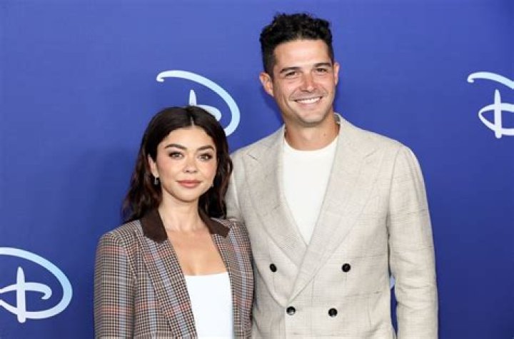 Sarah Hyland & Wells Adams