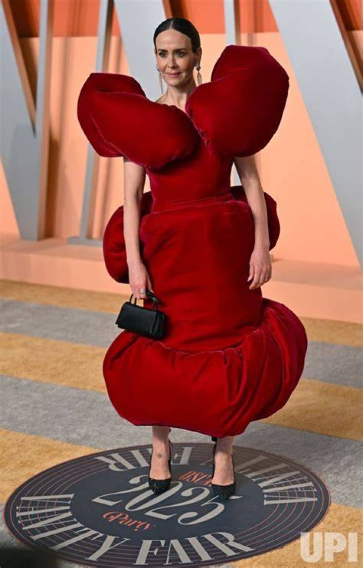 sarah-paulson-vanity-fair-oscars-2017-academy-awards-rec