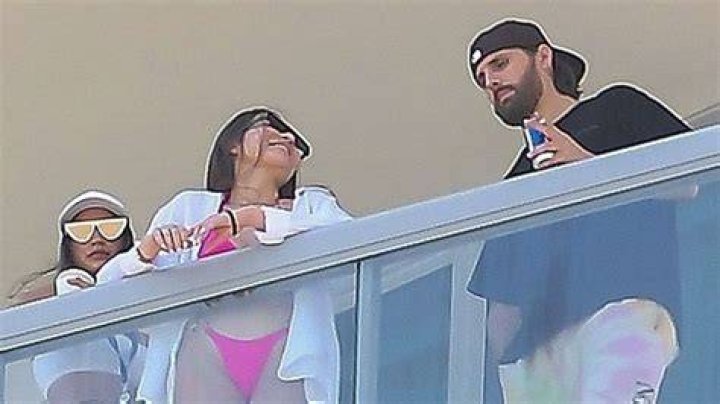 scott-disick-miami-girls-6